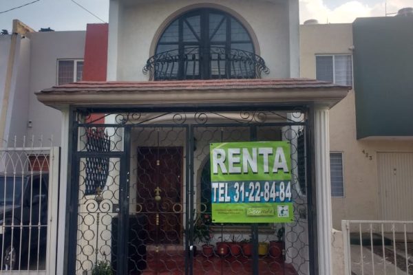 CASA EN RENTA LOMAS DE ZAPOPAN $12,500