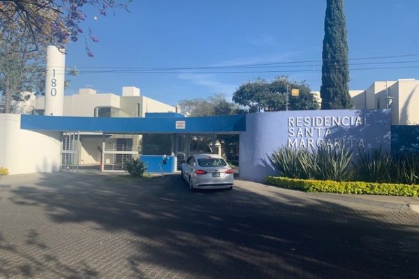 CASA EN RENTA RESIDENCIAL SANTA MARGARITA