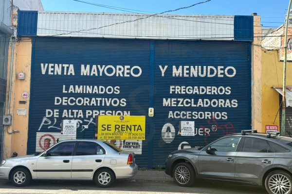 Bodega en renta Montegro