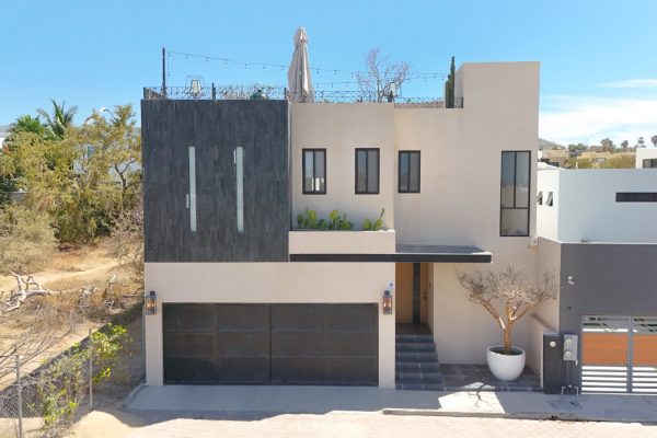 CASA DEM – Un Oasis Sofisticado en El Tezal