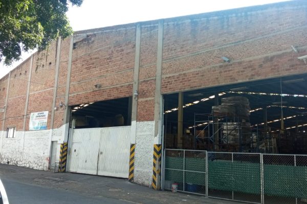 BODEGA EN RENTA COL. EL ROSARIO $285,000