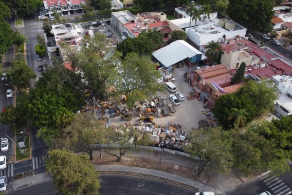 TERRENO EN RENTA COL. MONRAZ $600,000.00